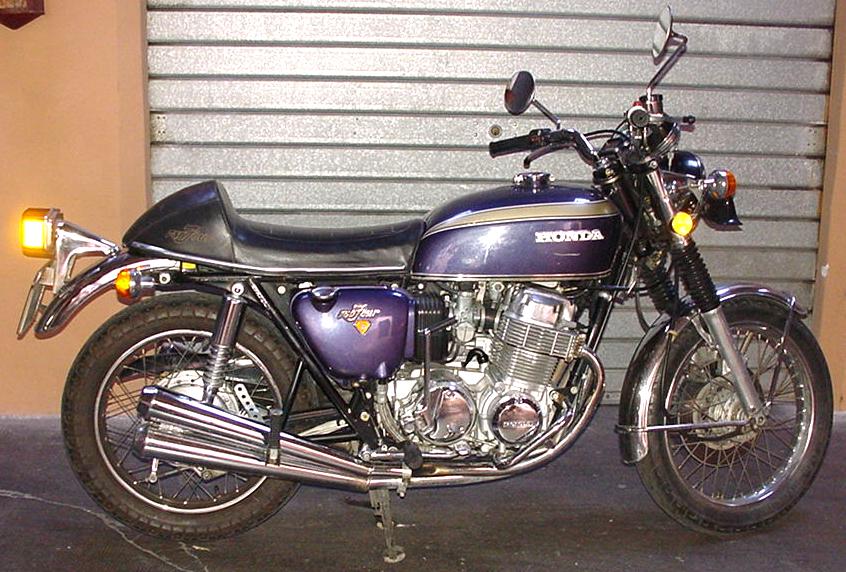 [Immagine: Honda%20CB750Four1974.jpg]